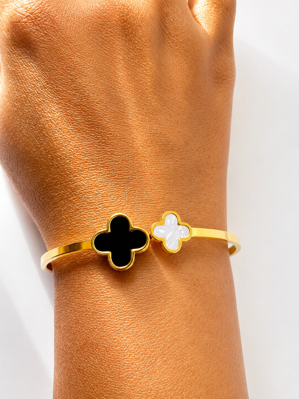 Dual Harmony Clover Bracelet