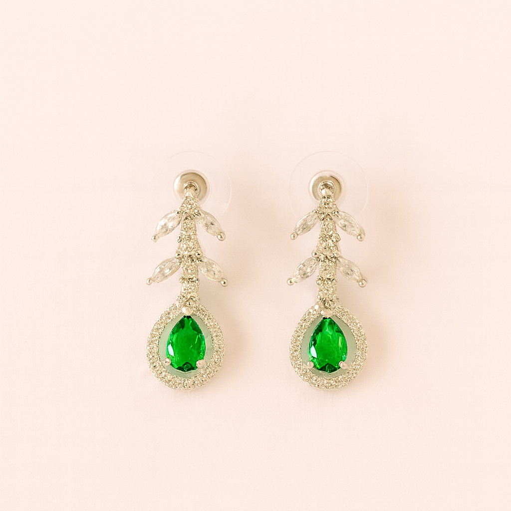 Emerald Neckalce and Earrings Heavy Set
