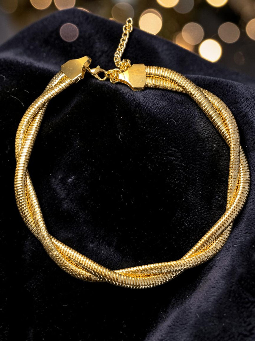 Golden Flow Collar Necklace